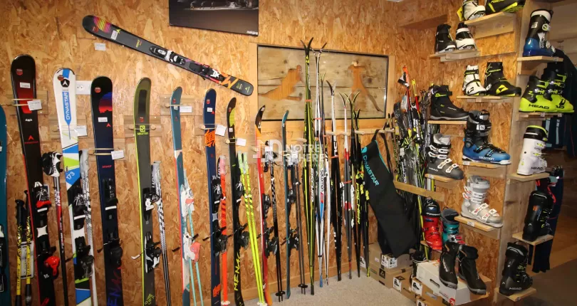 location de ski café a metabief